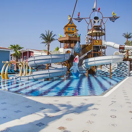 Otel Crystal Club World Of Colours 4*