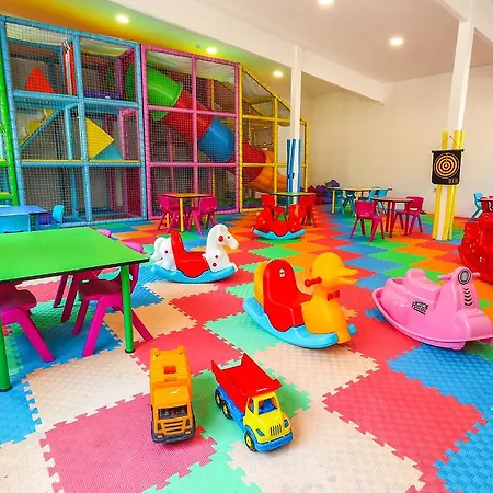 Crystal Club World Of Colours Hotel 4*