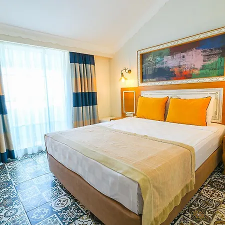 Hotel Crystal Club World Of Colours 4*