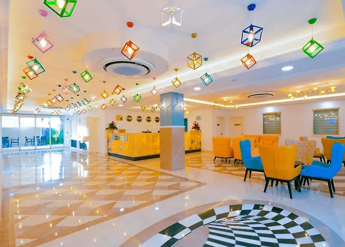 فندق Crystal Club World Of Colours 4*