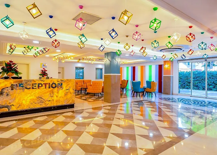 Crystal Club World Of Colours فندق 4*