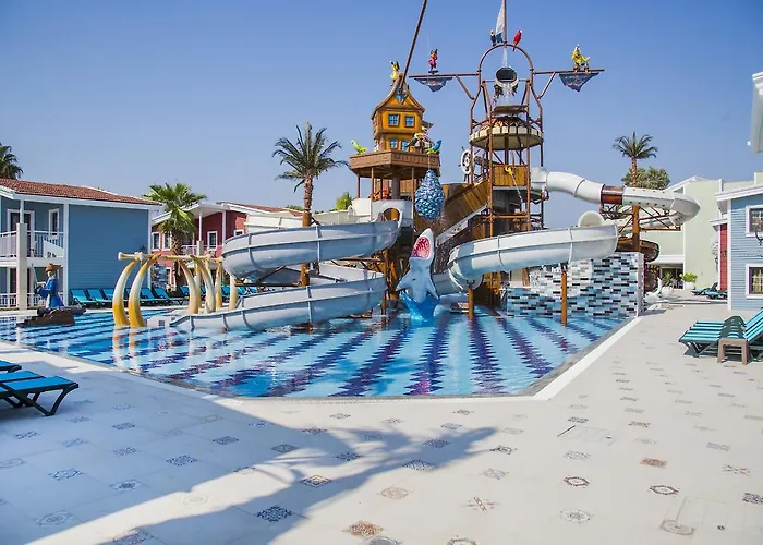 فندق Crystal Club World Of Colours 4*
